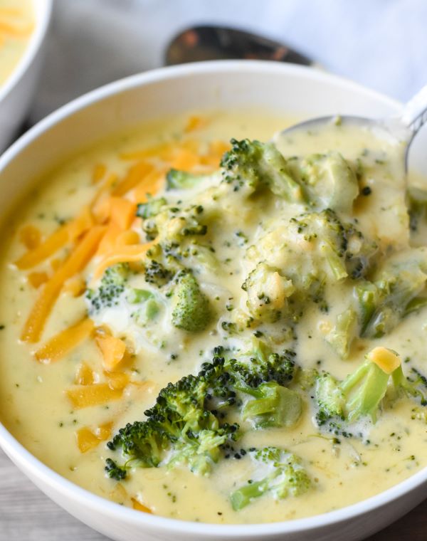 keto broccoli cheese soup